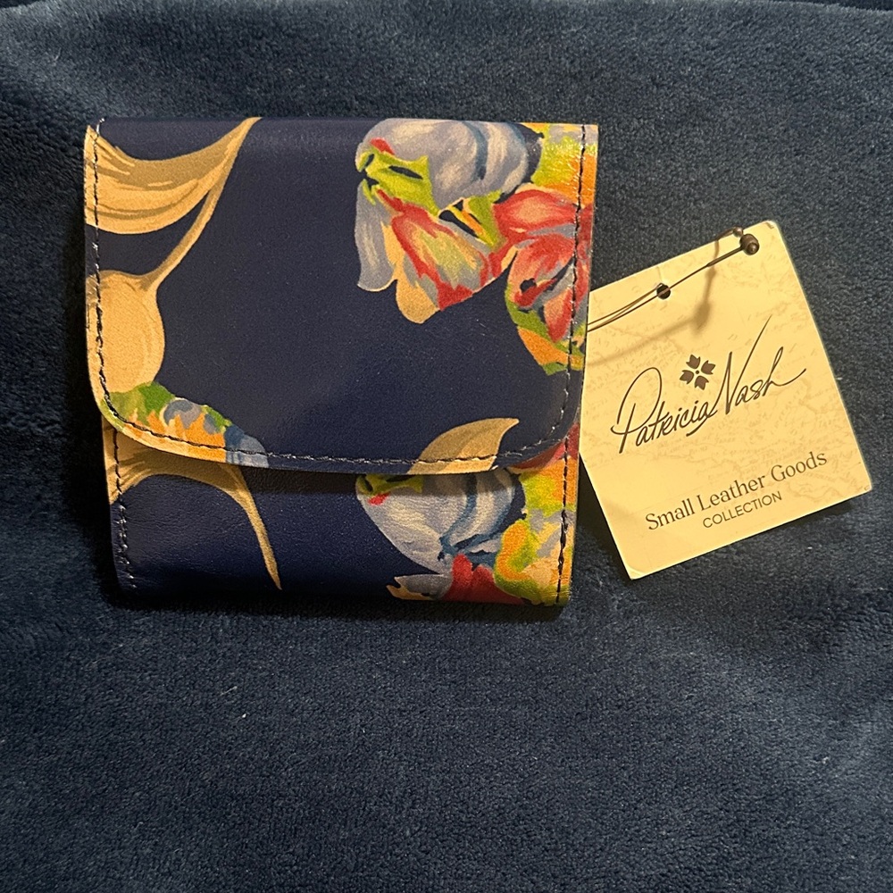 Patricia Nash Astra Le Fleur Leather Wallet - Navy Blue & Floral